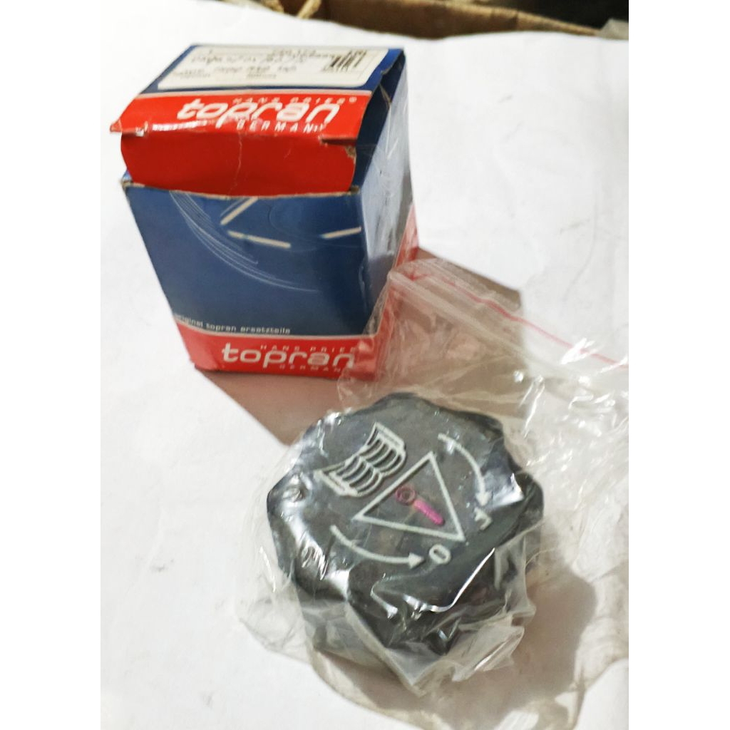 TUTUP TABUNG RADIATOR PEUGEOT 206