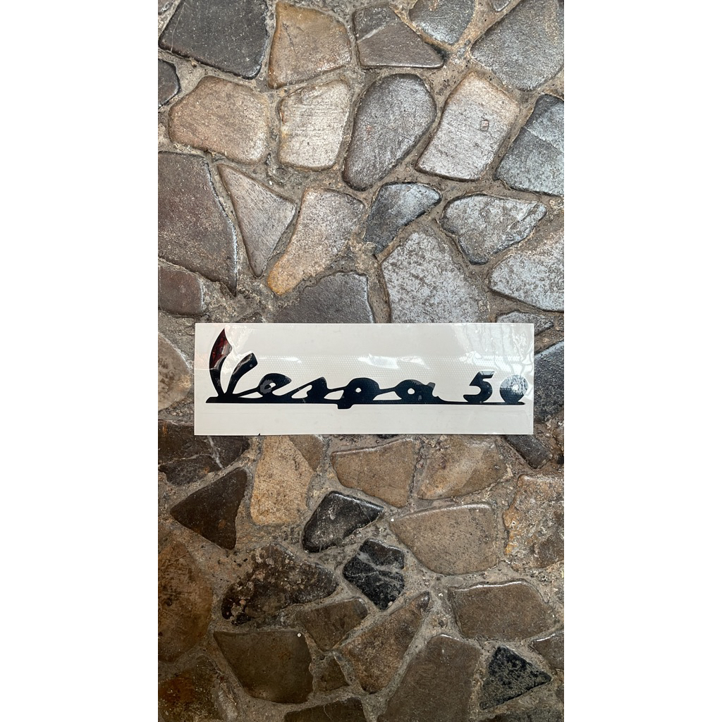 stiker layar emblem vespa darling 50