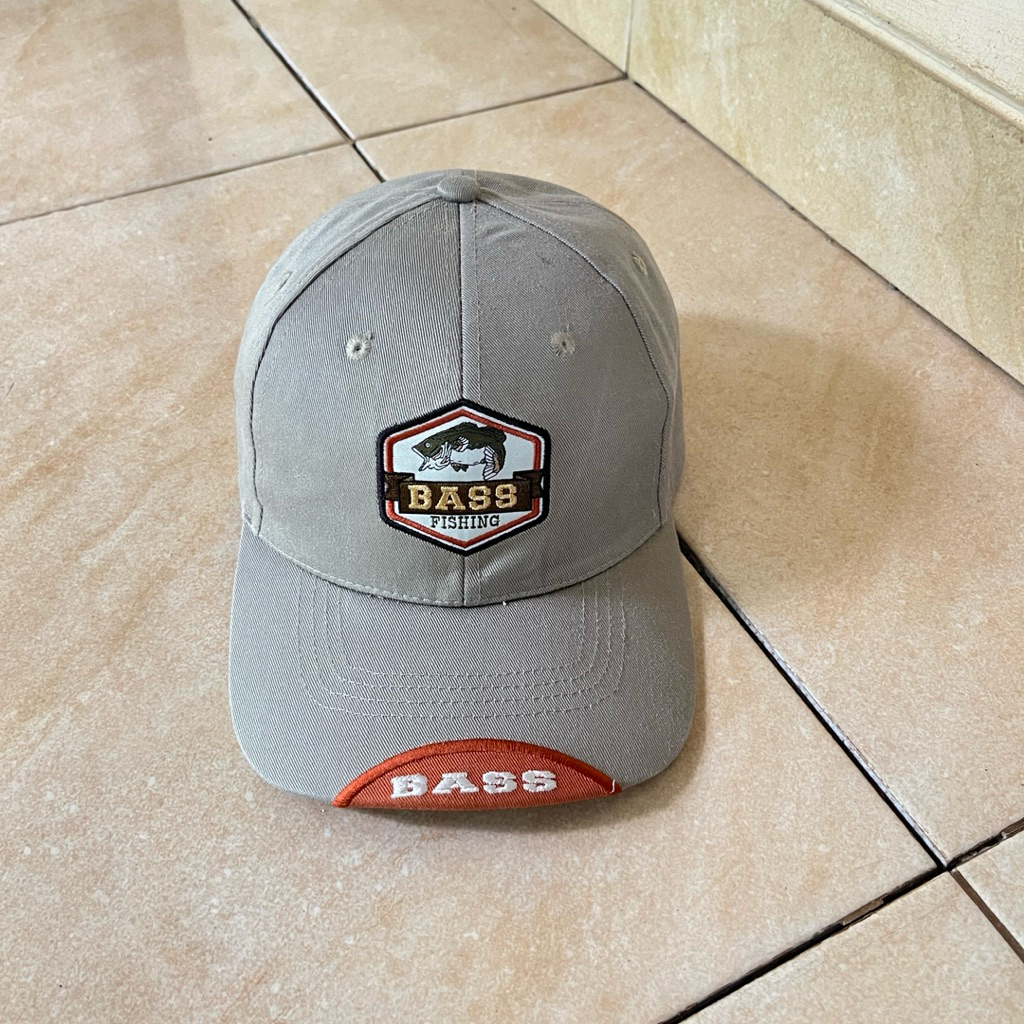 topi ikan bass fishing