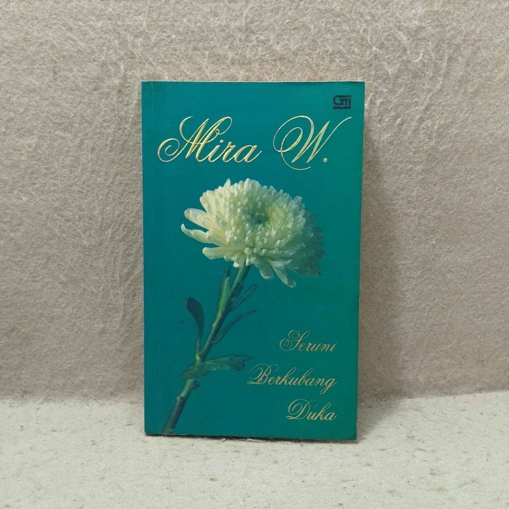 Buku Novel Seruni Berkubang Duku - Mira W