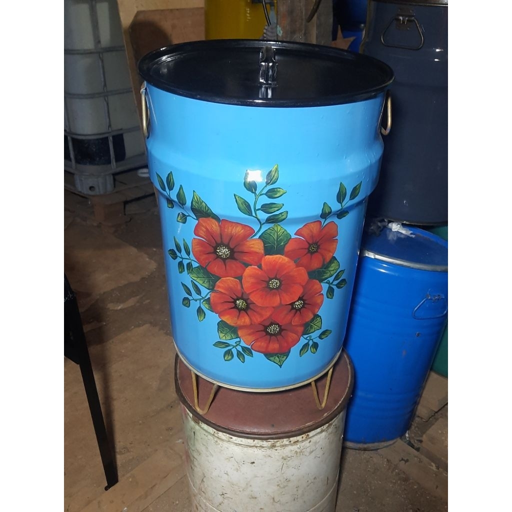 Tong Sampah Drum Besi Lukis kapasitas 50ltr + Kaki