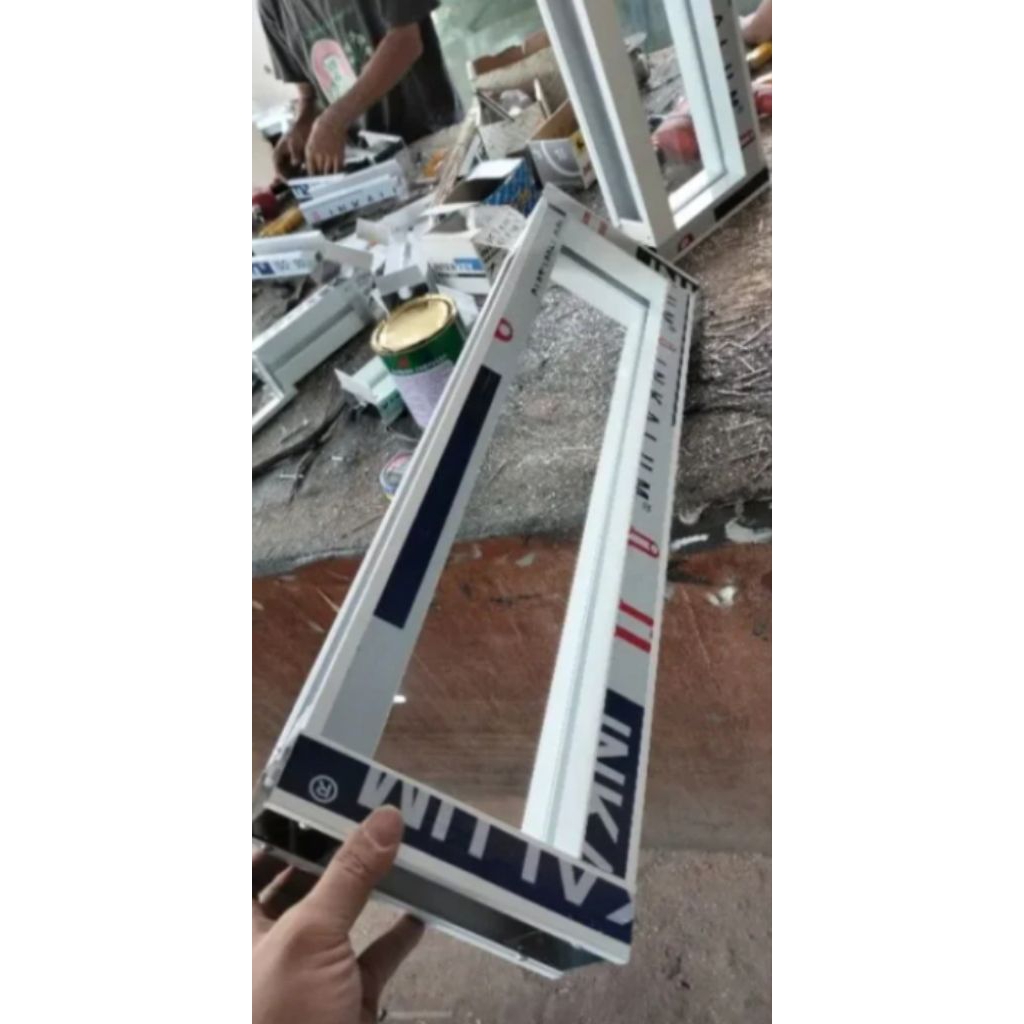kaca mati ukuran kecil ,loster/boven  bahan aluminium