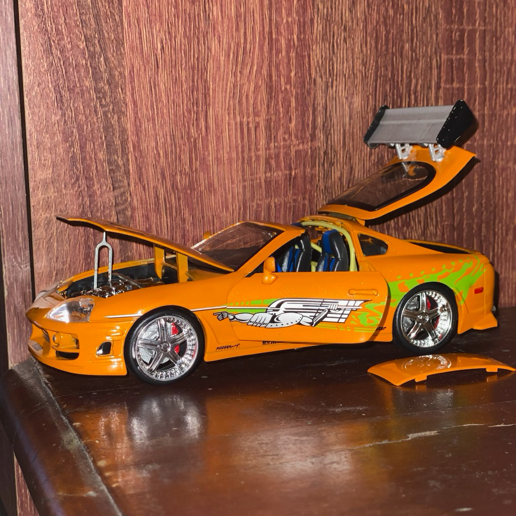 Jada Toys Fast & Furious – Brian O’Conner Toyota Supra Orange 1995 MK4 1:24 Diecast | With Box Origi