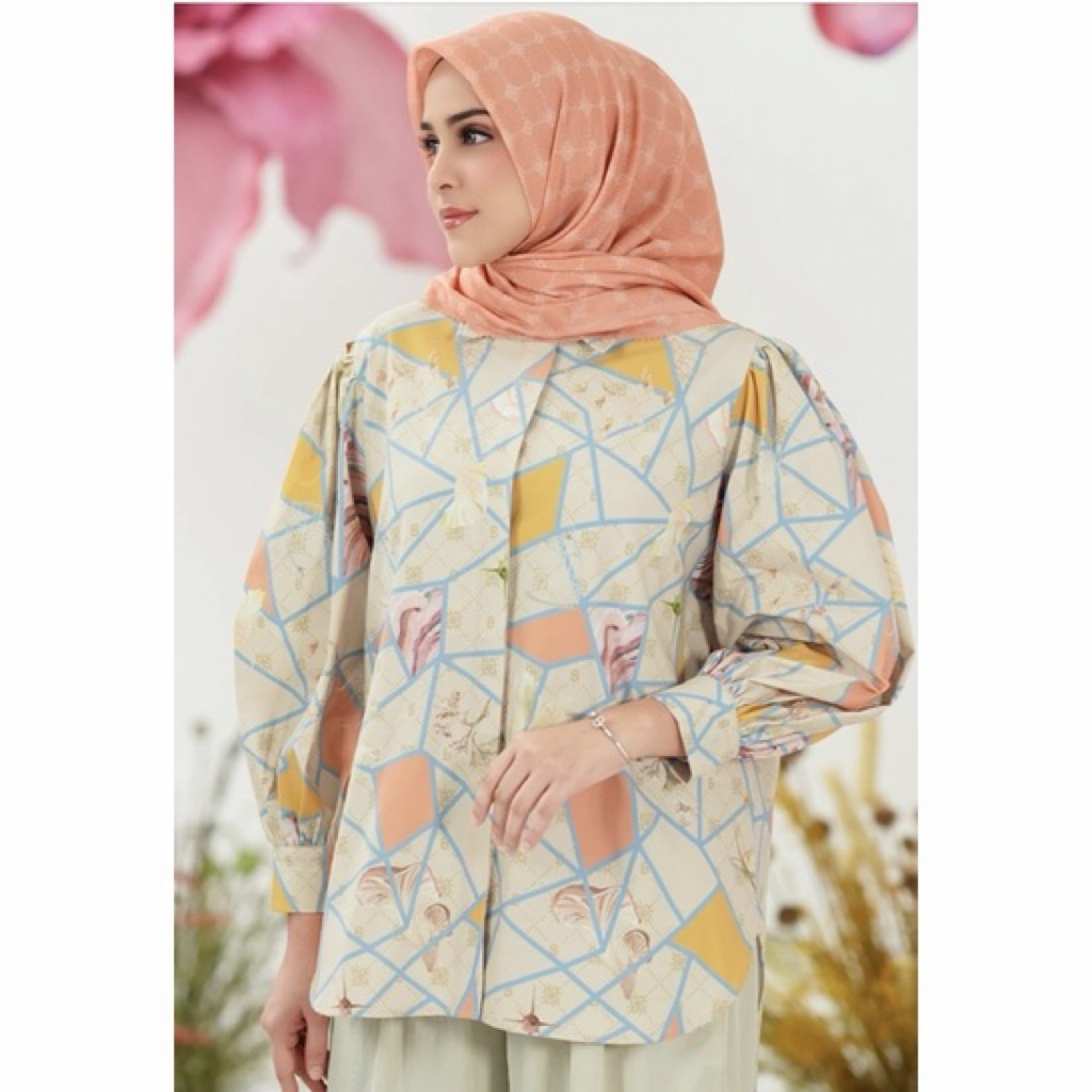 Buttonscarves x Ria Miranda Astera Top