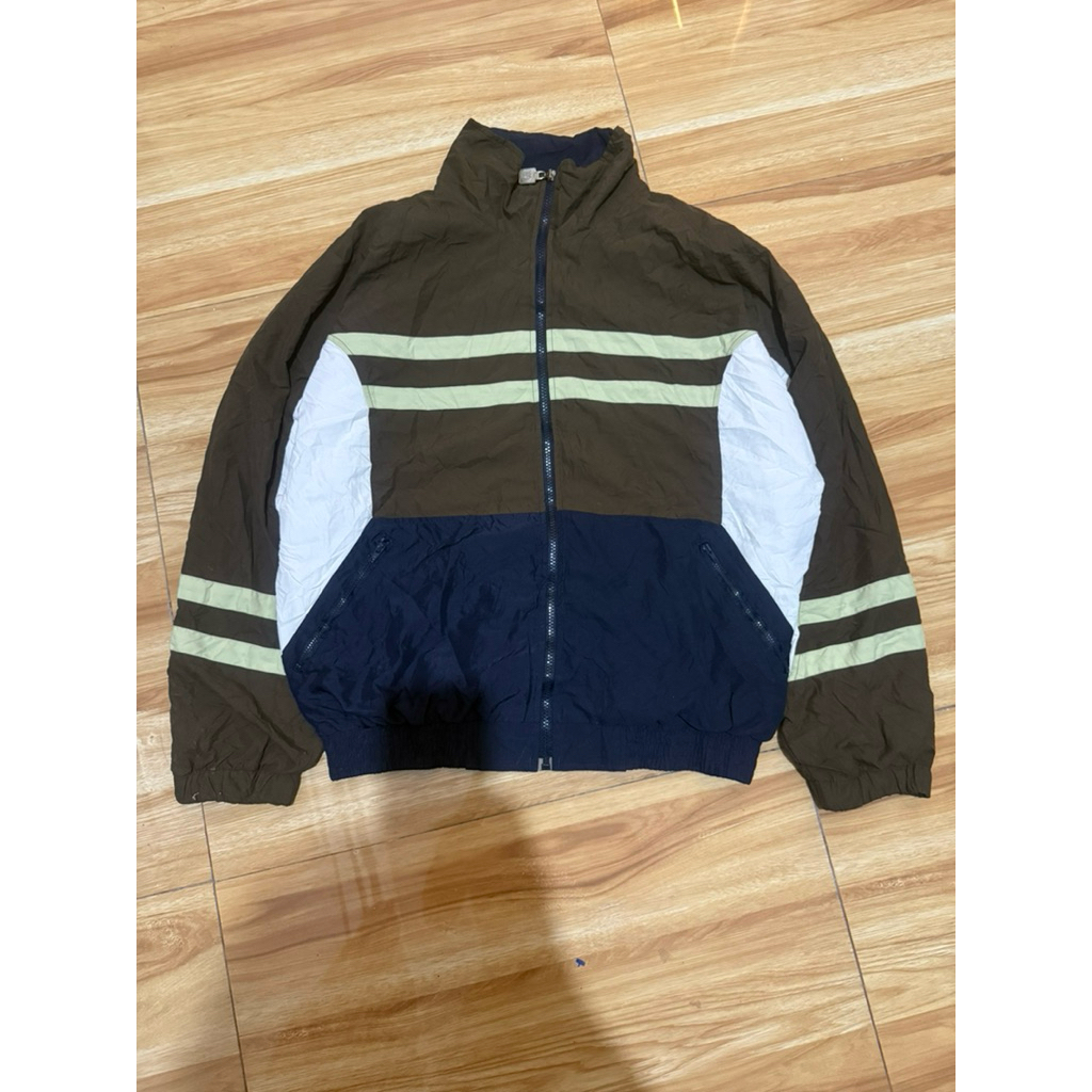 Jaket Windbreaker Wilson