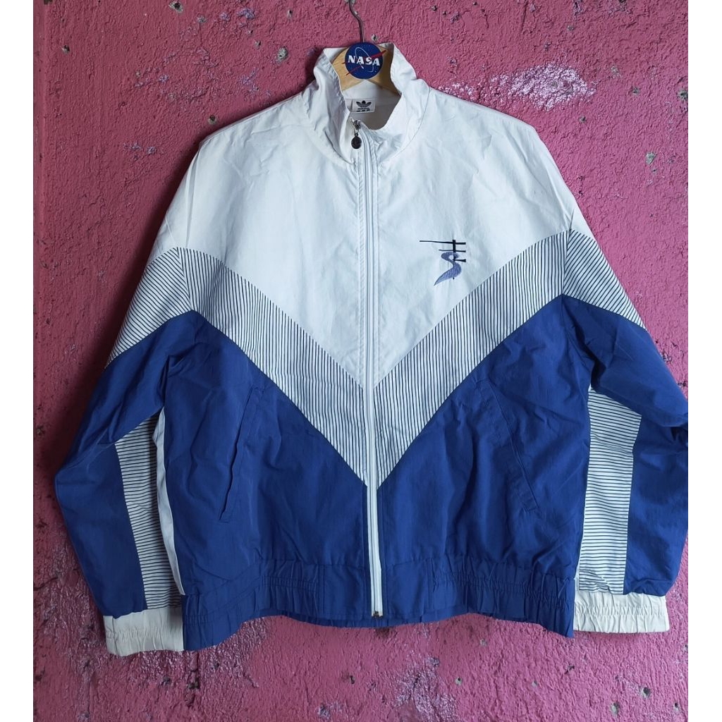 tracktop Adidas vintage 90's  stefan edberg ( perhatikan deskripsi dan gambar)