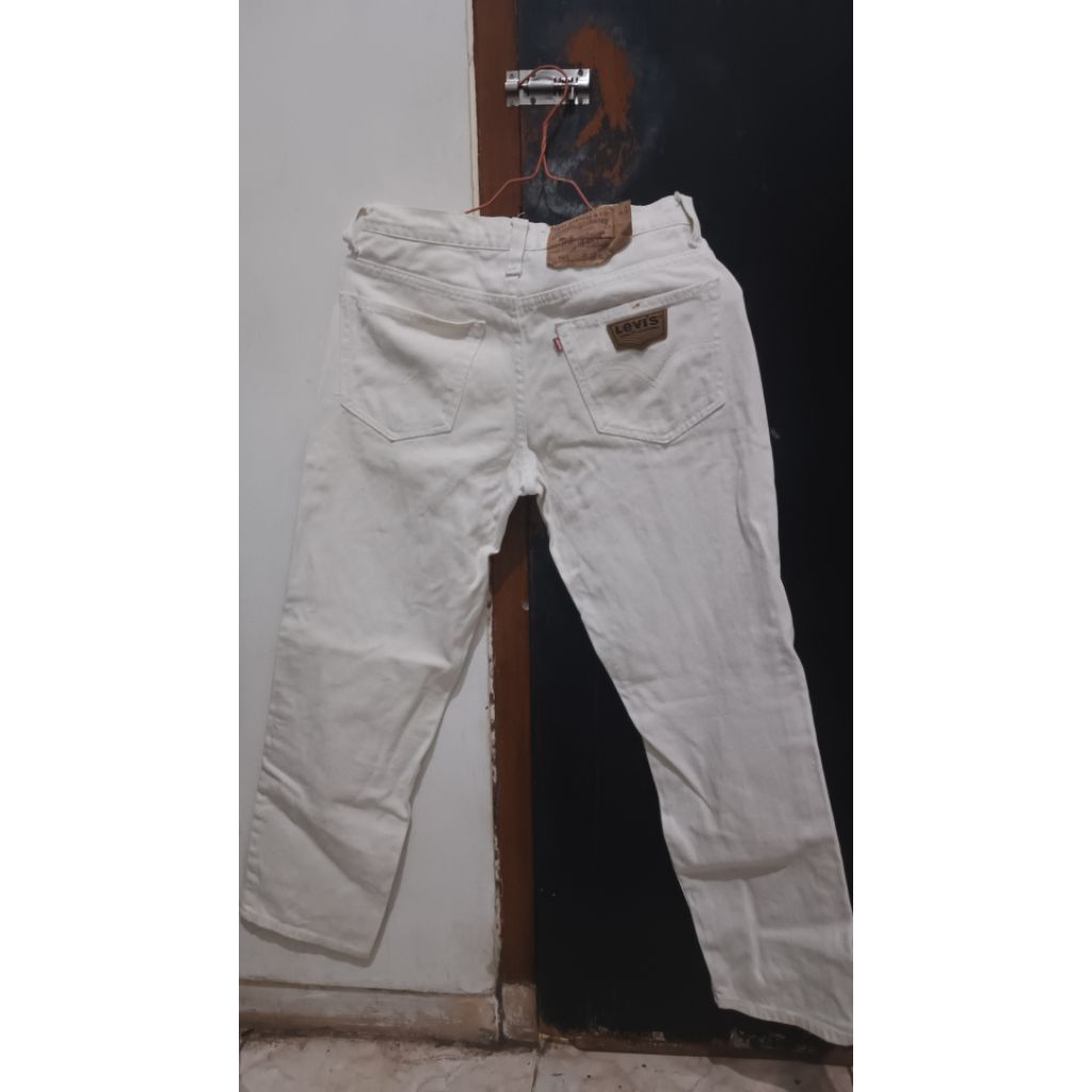 [preloved]wajib baca deskripsi jeans levis white 501 original 100%