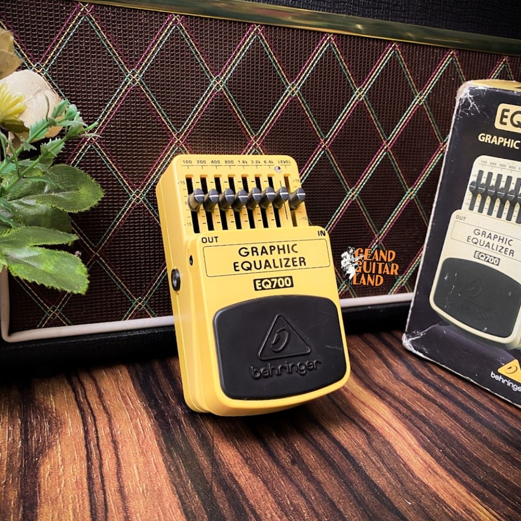 Behringer EQ700 Graphic Equalizer