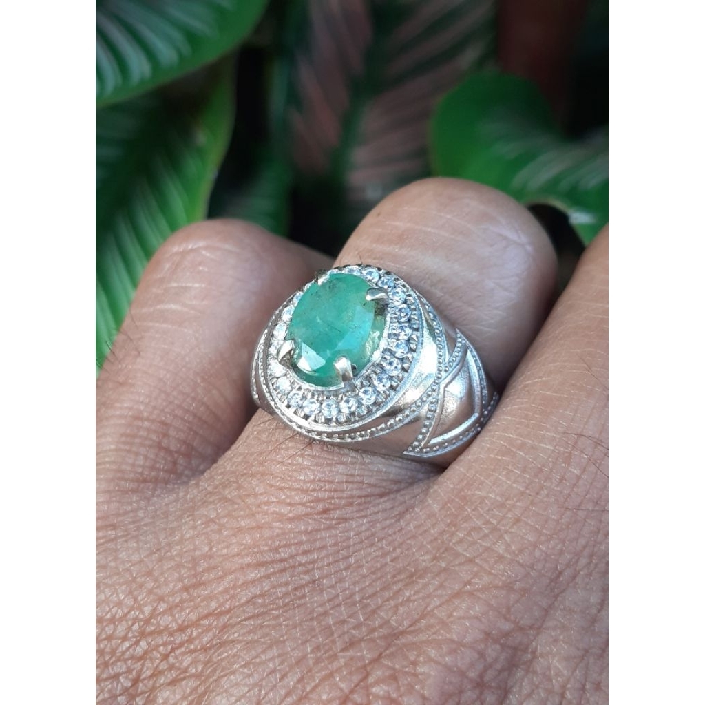 Jamrud Columbia Emerald Beryl Cuting Cakep