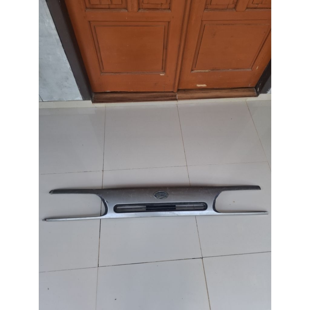 GRILL RADIATOR DAIHATSU ZEBRA JUMBO SECOND ORIGINAL