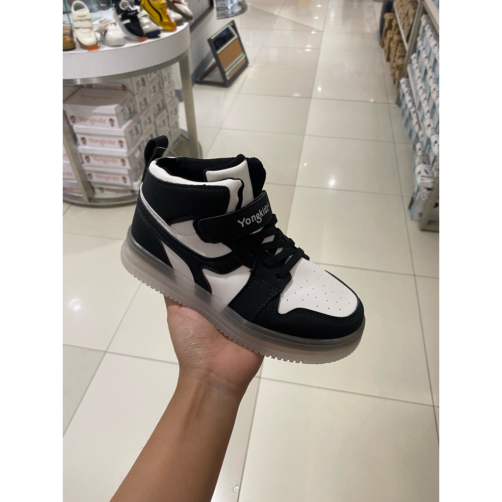 Yongkidz Sepatu Boot Anak Laki-Laki