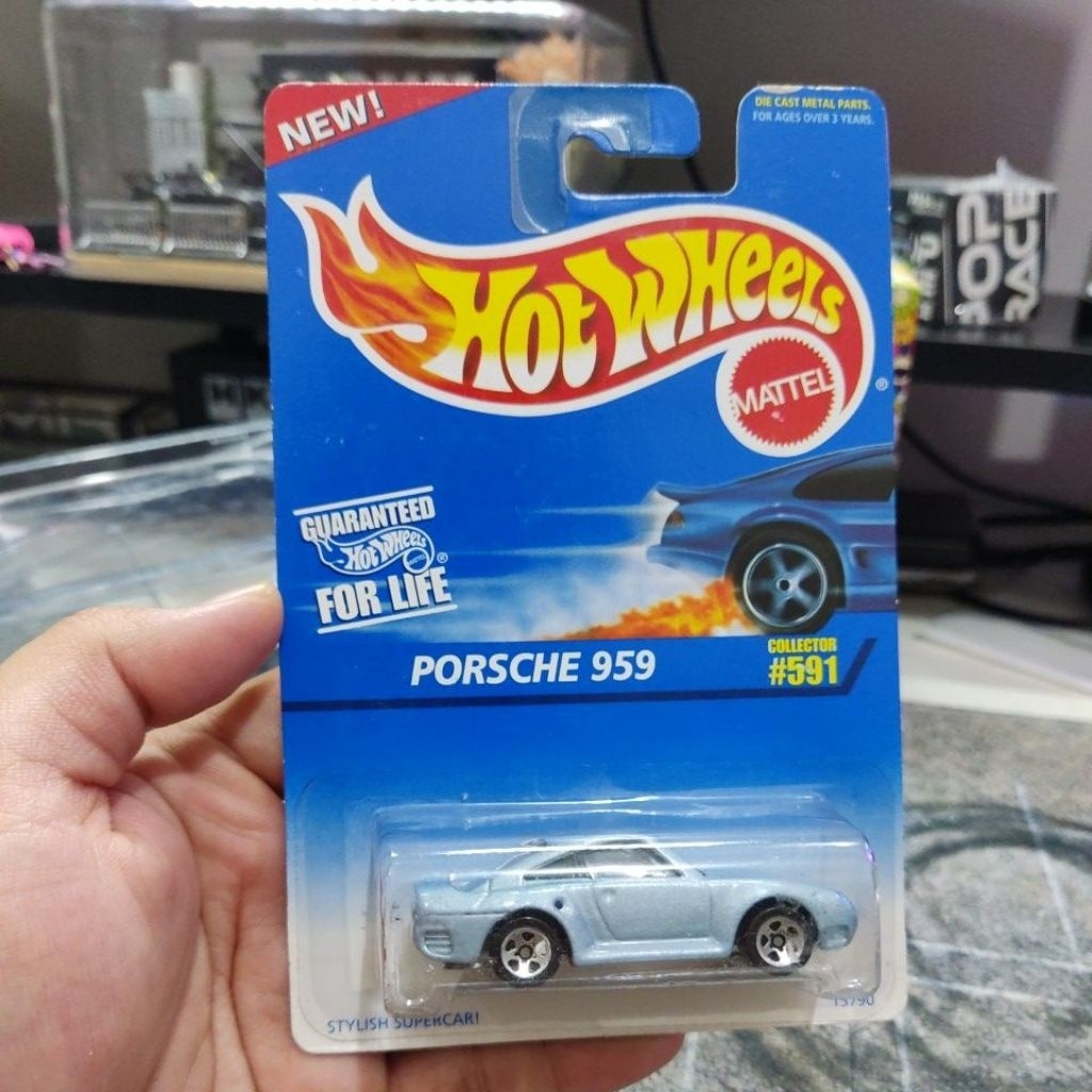 HOT WHEELS PORSCHE 959 COLLECTOR #591