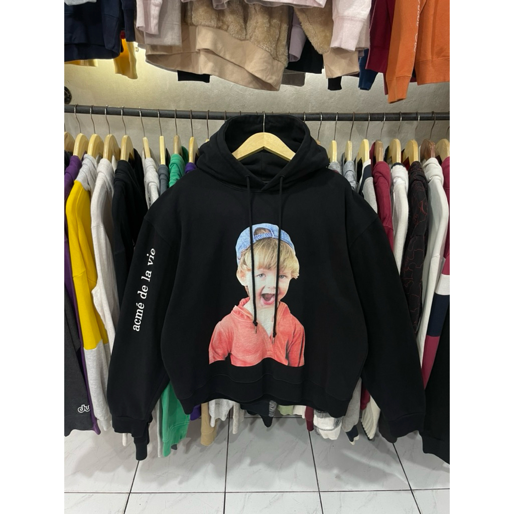 HODIE ADLV BABY FACE HODIE BLACK RED BOY