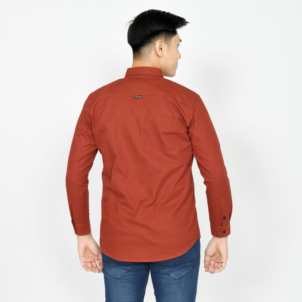 kemeja polos warna teracota lengan panjang bahan katun cigaret