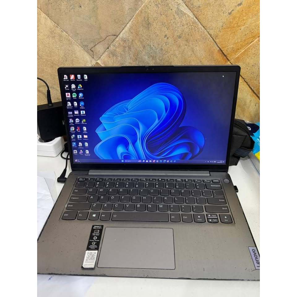 Laptop Lenovo Core i5, NVidia Hidup, lancar buat kerja
