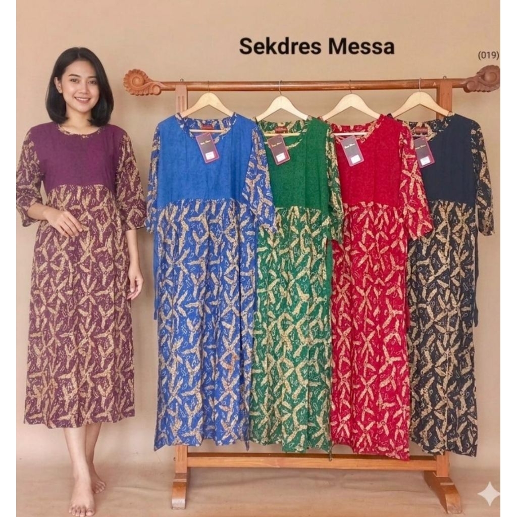 SEKDRES MESSA PUTRI DIANA  BUSUI