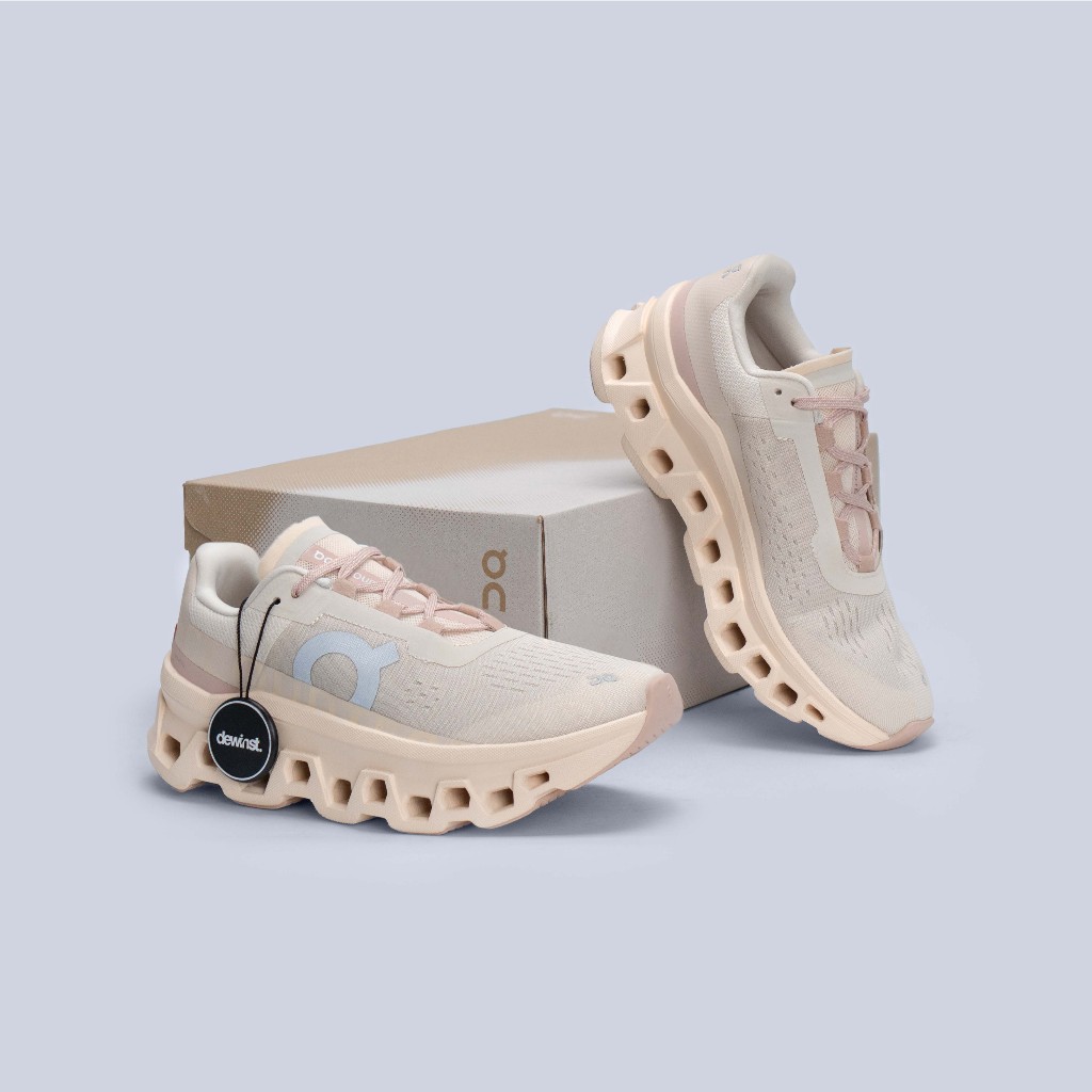 Dewinstsneakers | On Cloudmonster Moon Fawn