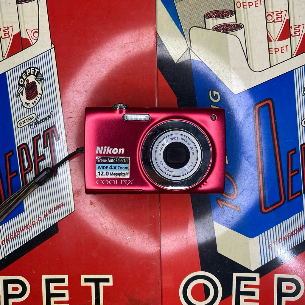 NIKON COOLPIX S2500