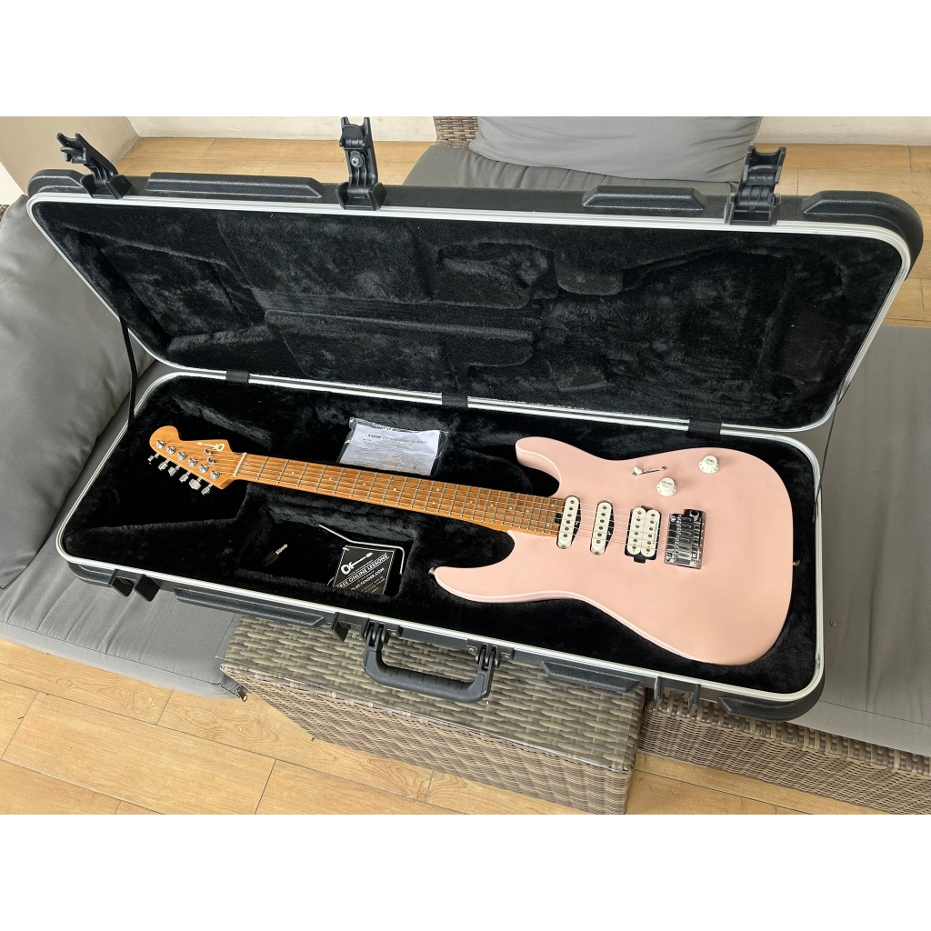 Charvel Pro Mod DK24 HSS Satin Shell Pink Plus Hardcase Jackson Dinky Fender Stratocaster model elek