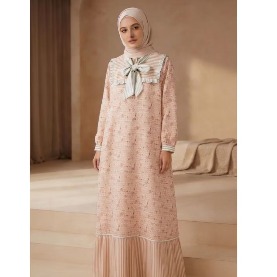 Lia Soraya Pastel Maxy Dress