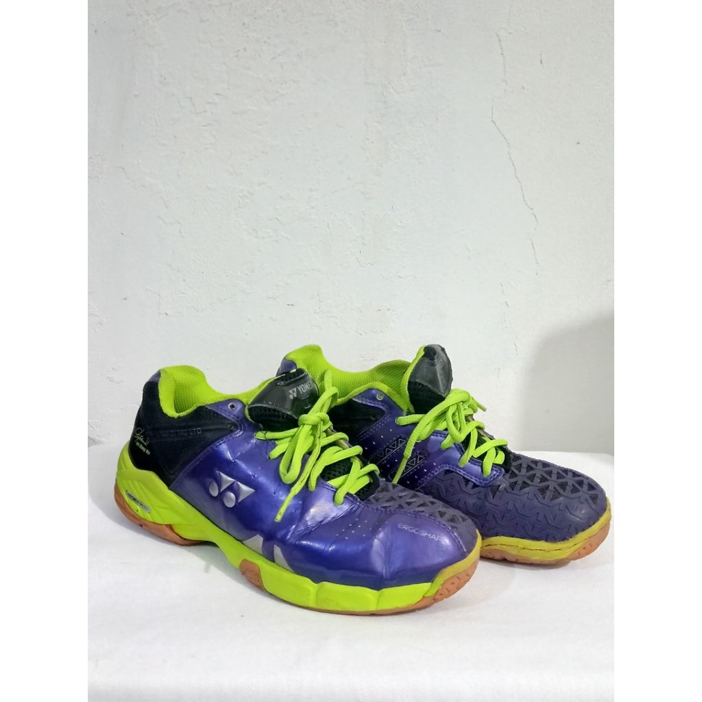 Preloved sepatu badminton yonex Ultima 1Pro