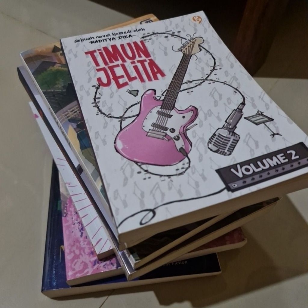 PRELOVED BUKU SERBA 50 RIBU timun jelita, funiculi funicula, pasta kacang merah, the midnight librar