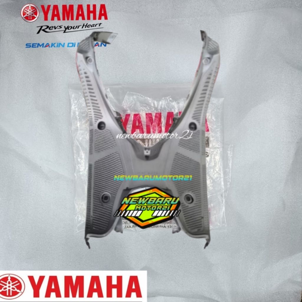 COVER BORDES PIJAKAN KAKI MIO GEAR 125 ORIGINAL YAMAHA B3W-F7481-00