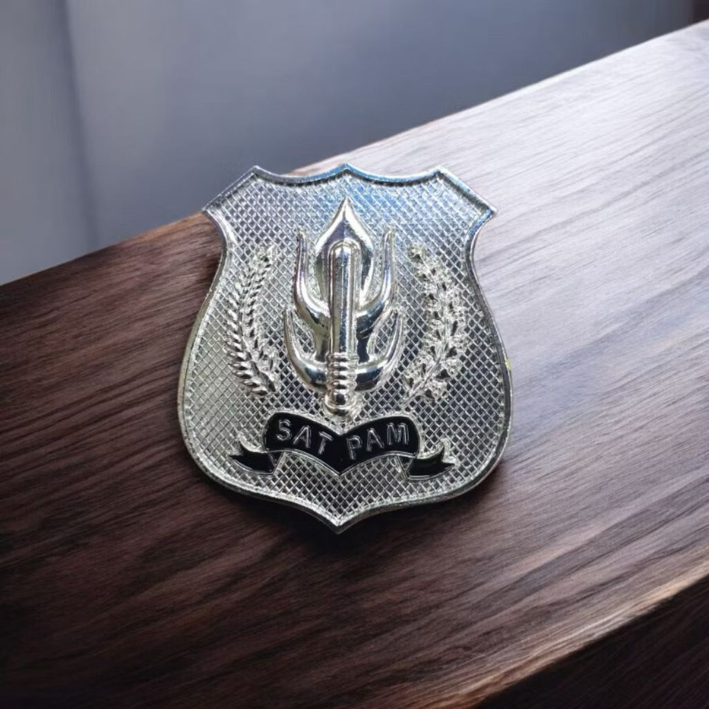 pin kewenangan lencana security satpam magnet