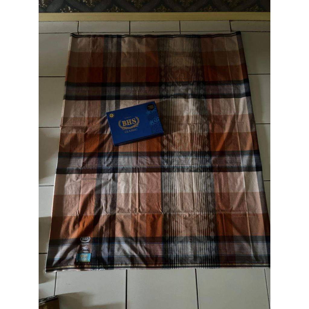 sarung bhs clasic