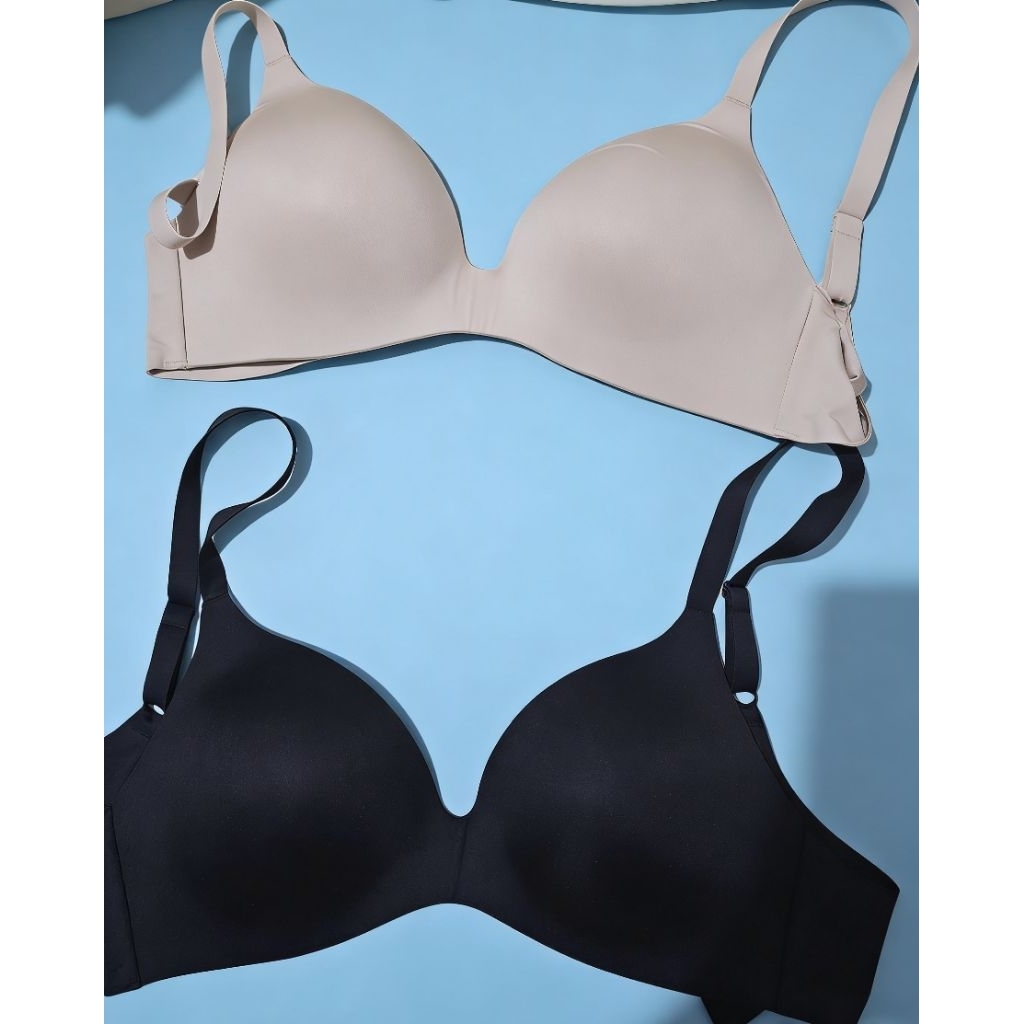 (PRELOVED RASA NEW) BRA UNIQLO SEAMLESS TANPA KAWAT 38/40AB Nyaman Dipakai Sepanjang Hari bukan spor