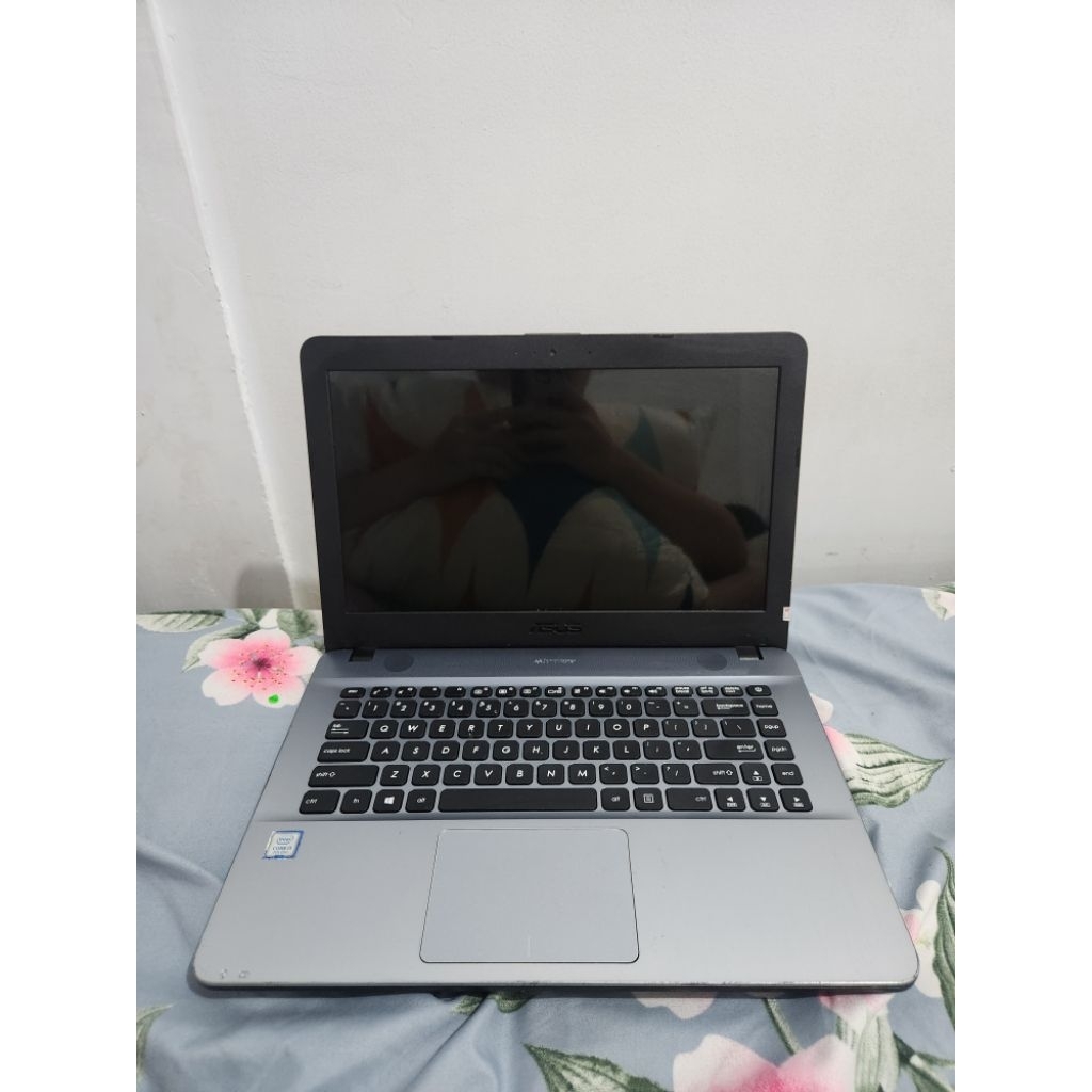 Termurah LAPTOP ASUS VIVOBOOK X441UBR Core I3-7020U RAM 4 SSD 256GB SECOND FUNGSI NORMAL