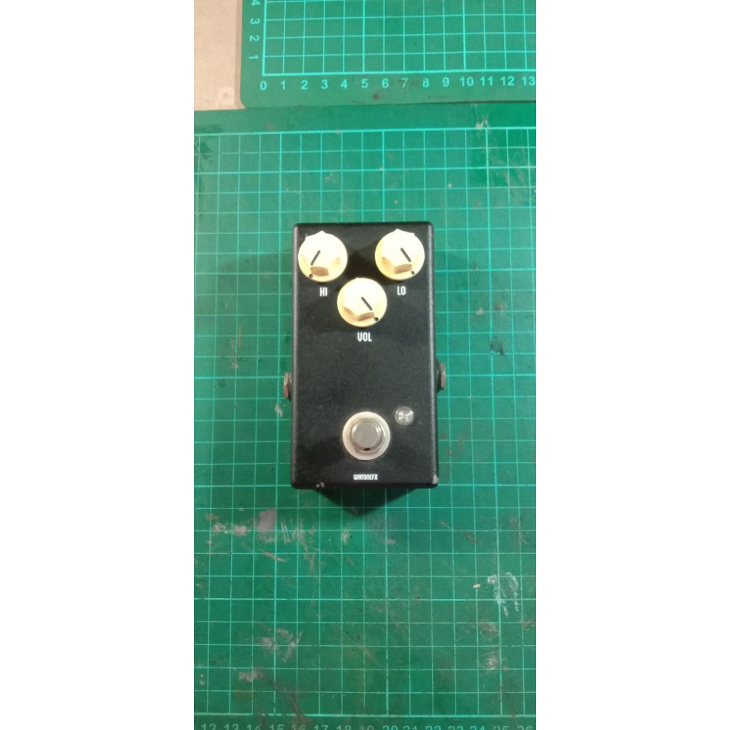 WATone Fx / WAToneFx / WATone two band boost equalizer pedal effect