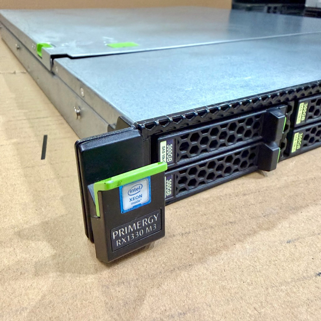 Fujitsu Primergy RX1330 M3 Xeon E3 1230 v6 16GB RAM 4x300GB SAS RAID 5 Server