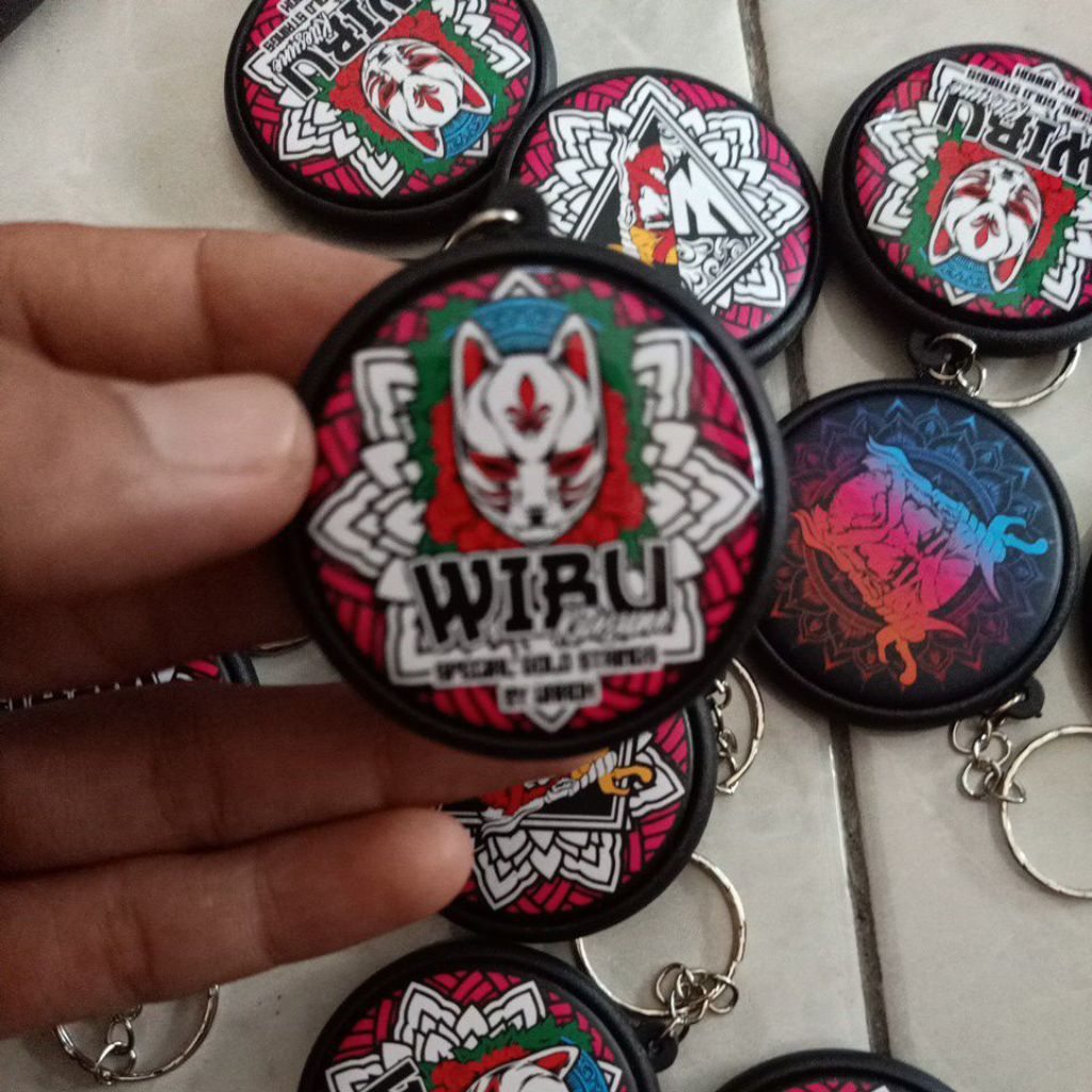 gantungan kunci warok wibu gantungan kunci wibu