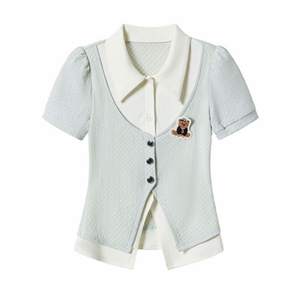 Blus Preppy Style Kerah Kancing Beruang