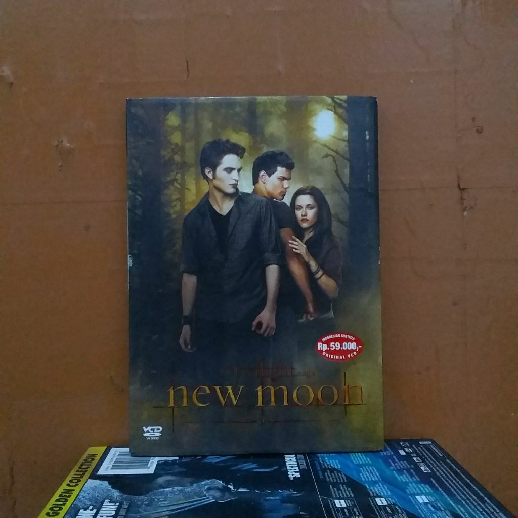 VCD ORIGINAL FILM THE TWILIGHT SAGA NEW MOON ISI 2 DISC