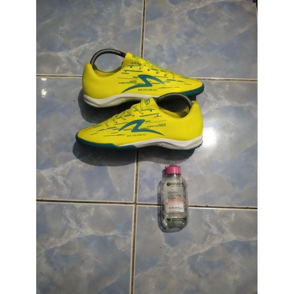 Ss + Reborn Safety Yellow Sz 39