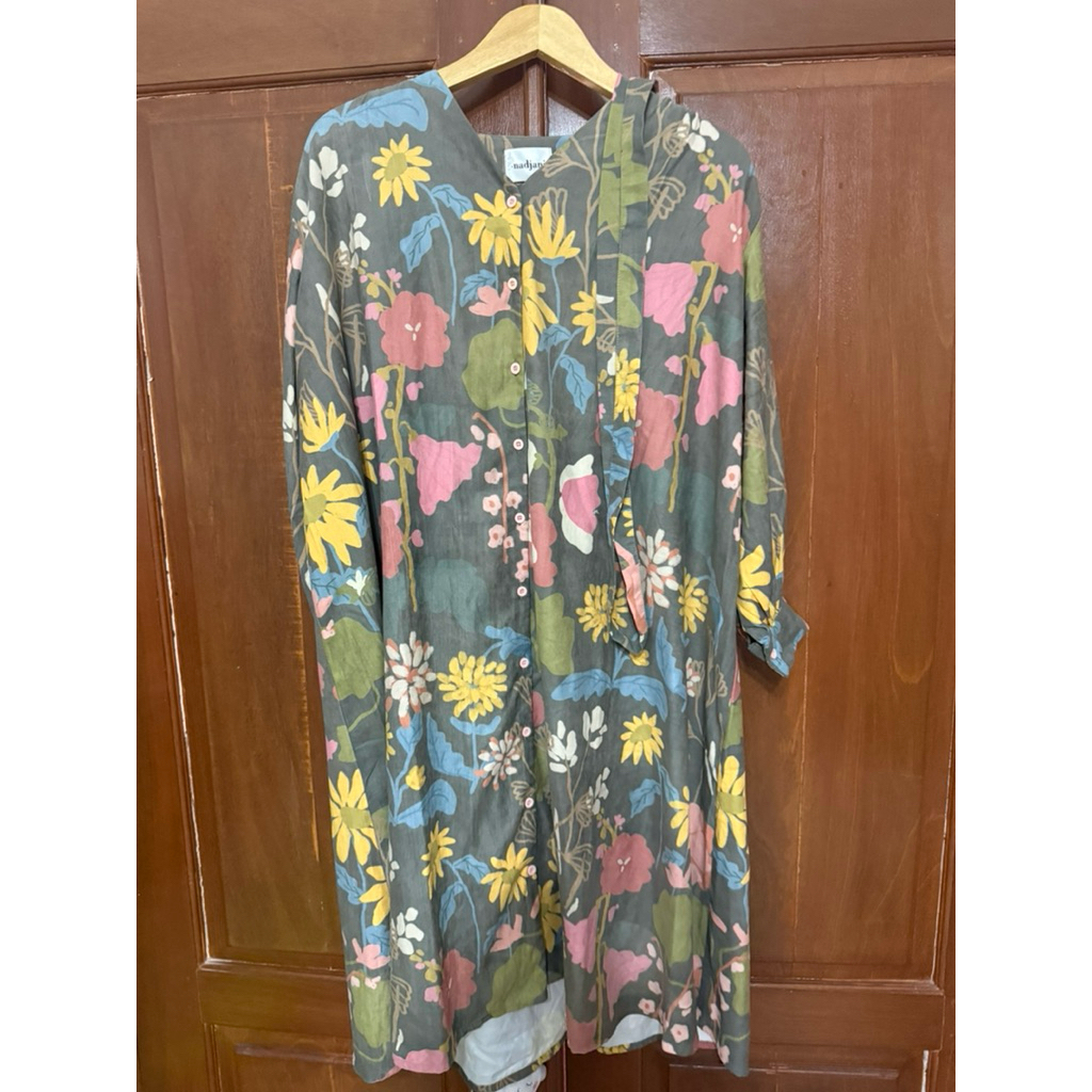 NADJANI preloved