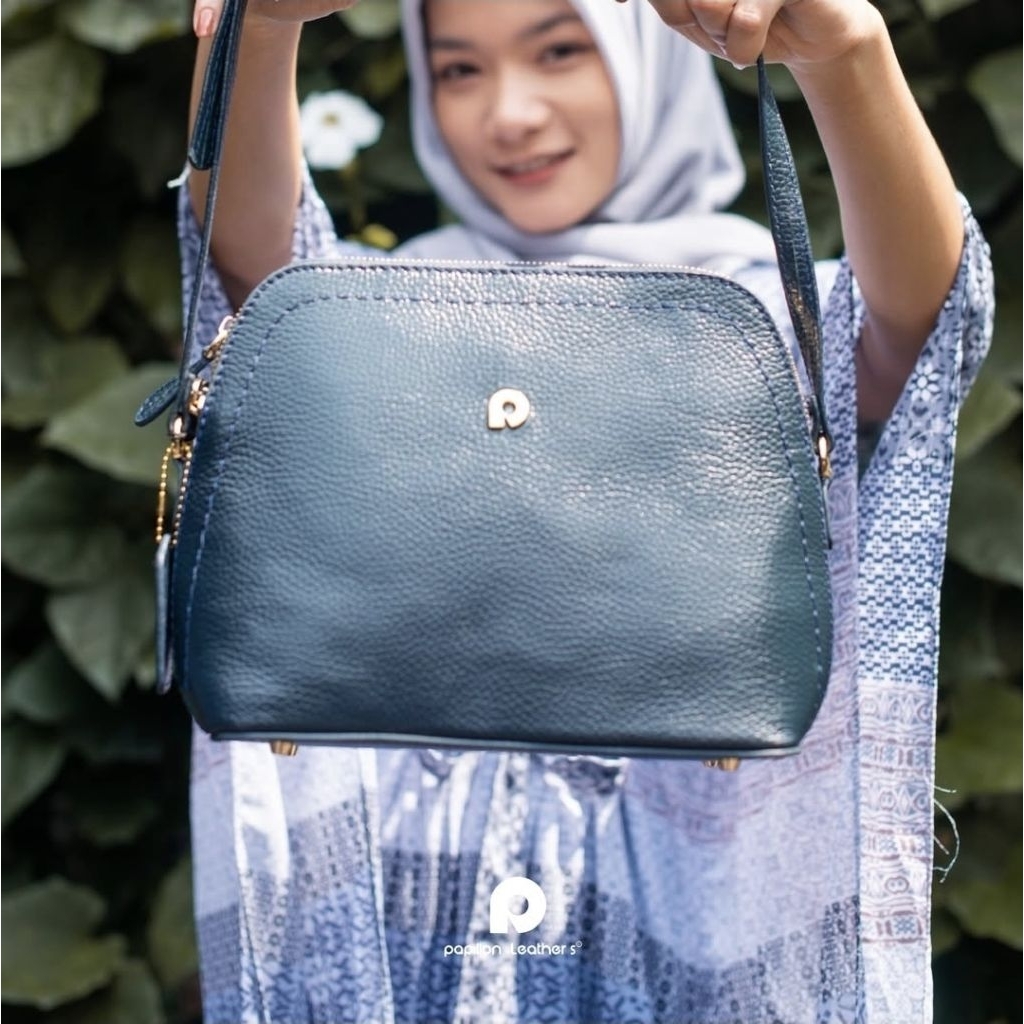 K3512 PAPILLON LEATHERS