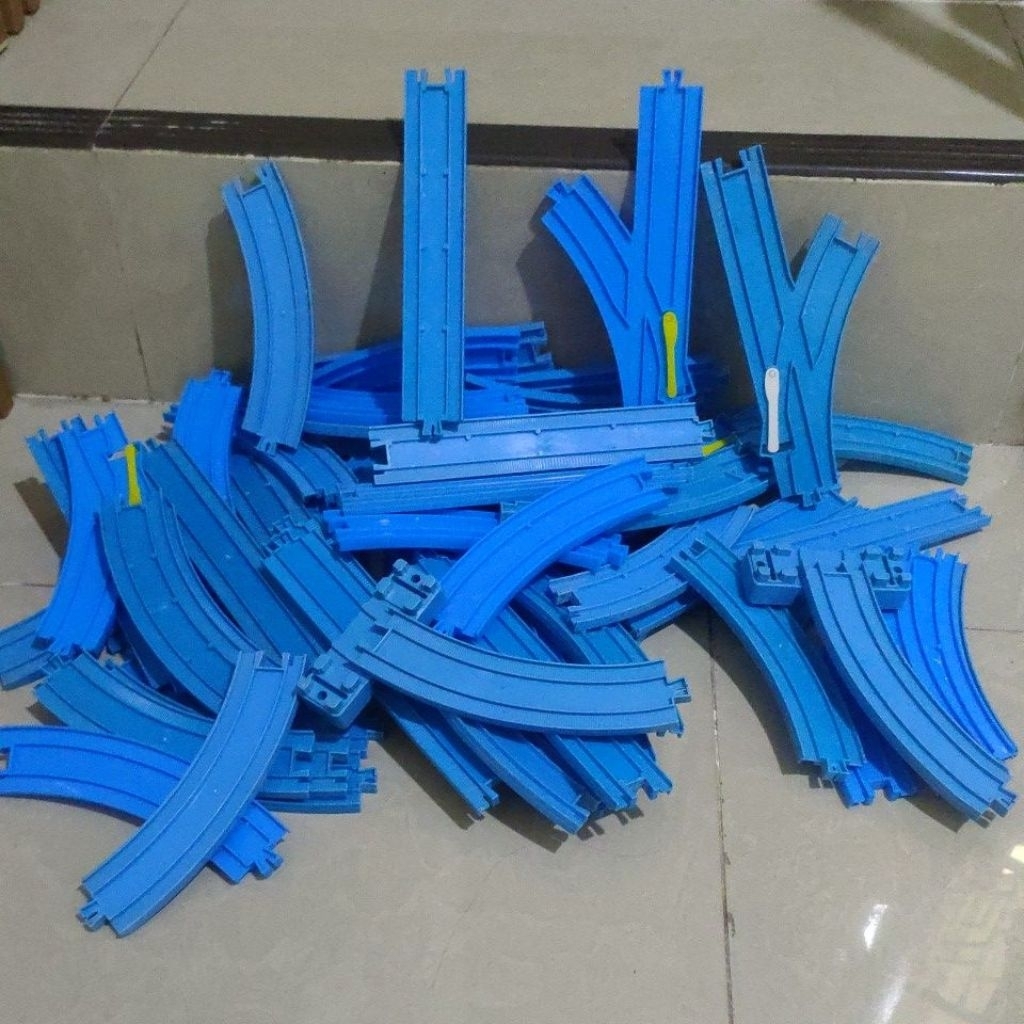 track Tomy plarail no brand