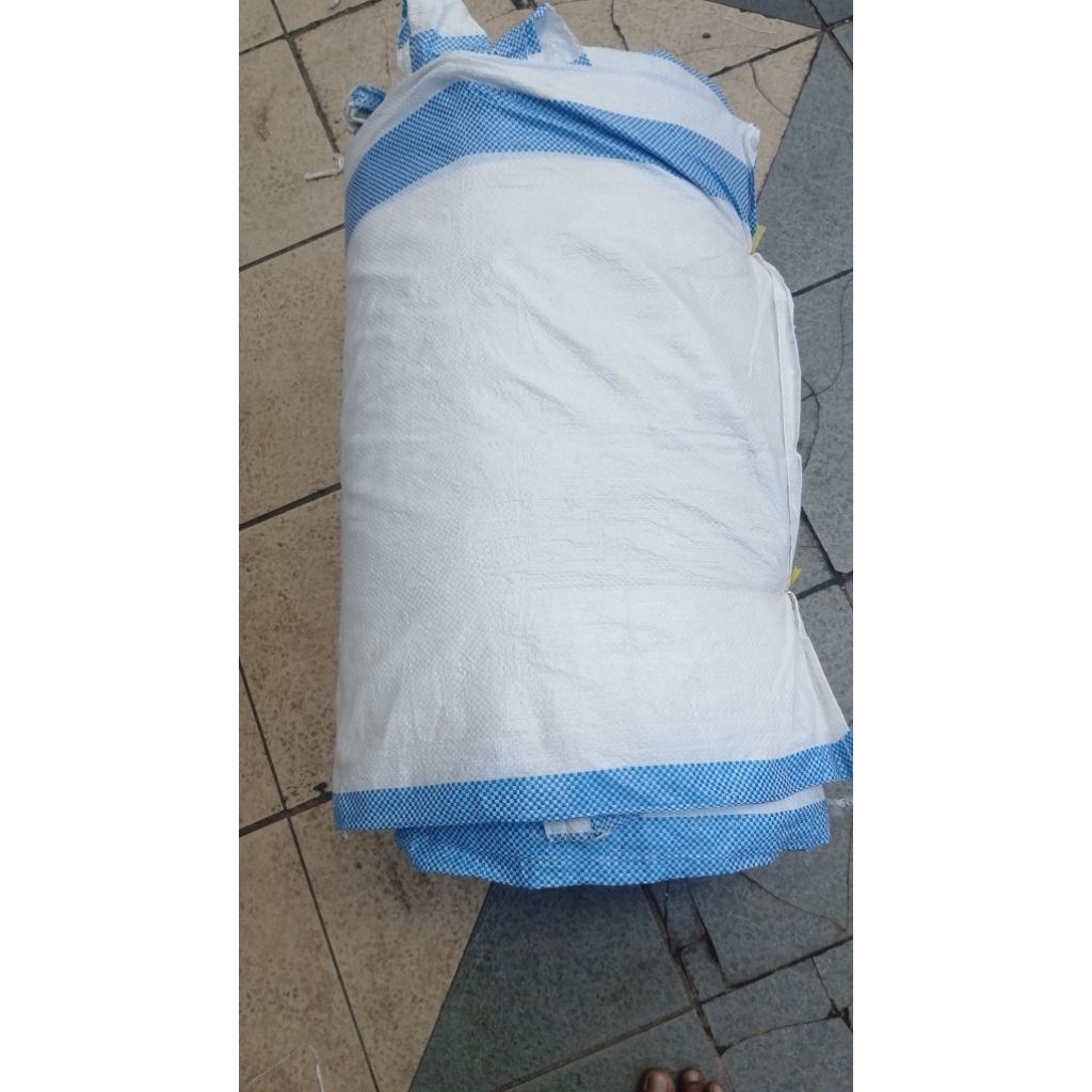 KARUNG PLASTIK JUMBO  BEKAS LAYAK PAKE, UK120 CMX180 CM SATU IKET ISI 25 PICS