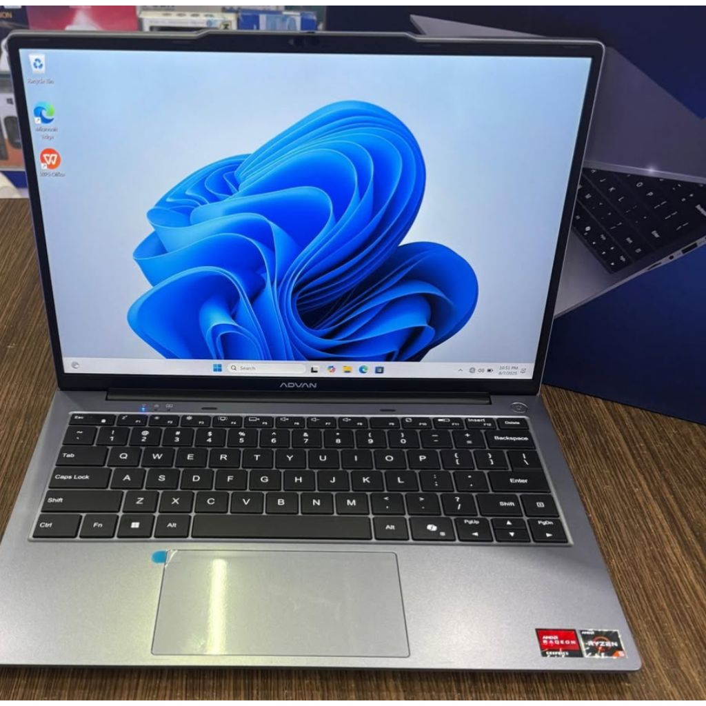Advan workmate Ryzen5 3500u ram 12 / 256 GB