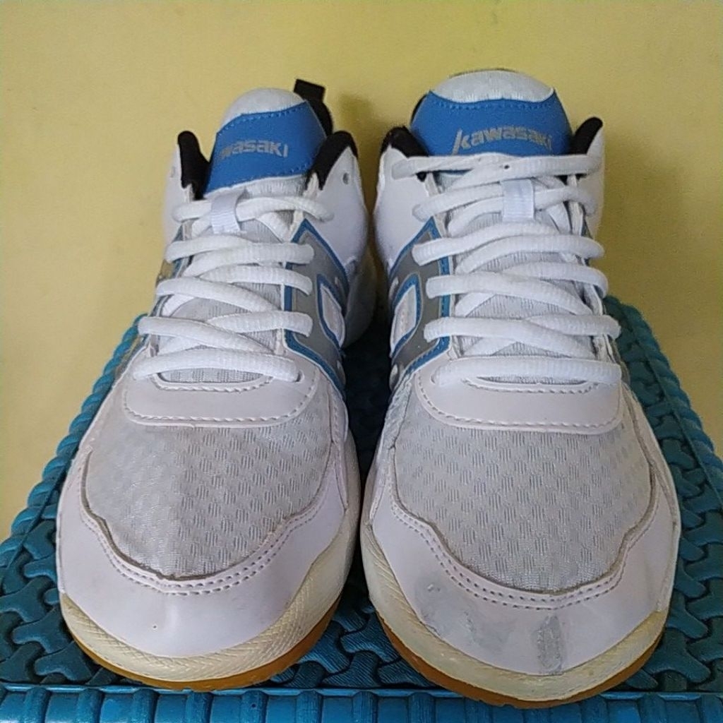 Sepatu Second Badminton Kawasaki Size 42 Insole 26,5 cm