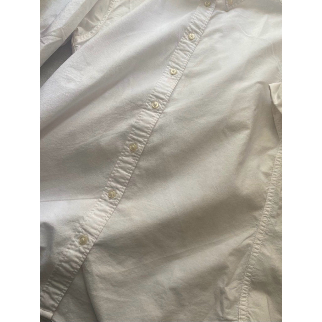 uniqlo putih