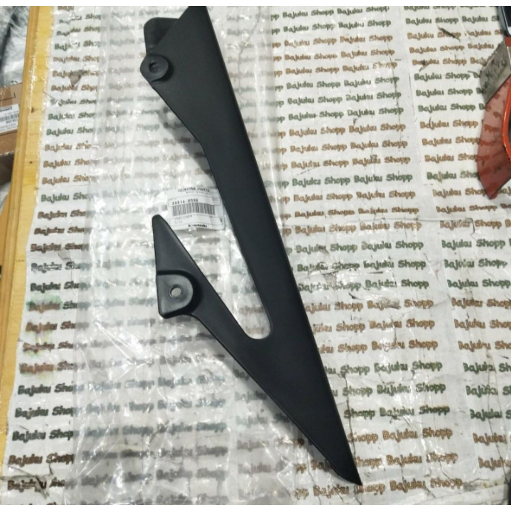 TUTUP RANTAI RODA NINJA 250R KARBU