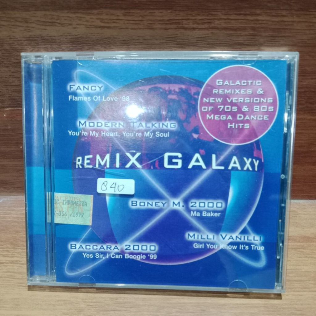 cd audio Remix Galaxy- new version of 70s&80s mega dance hits