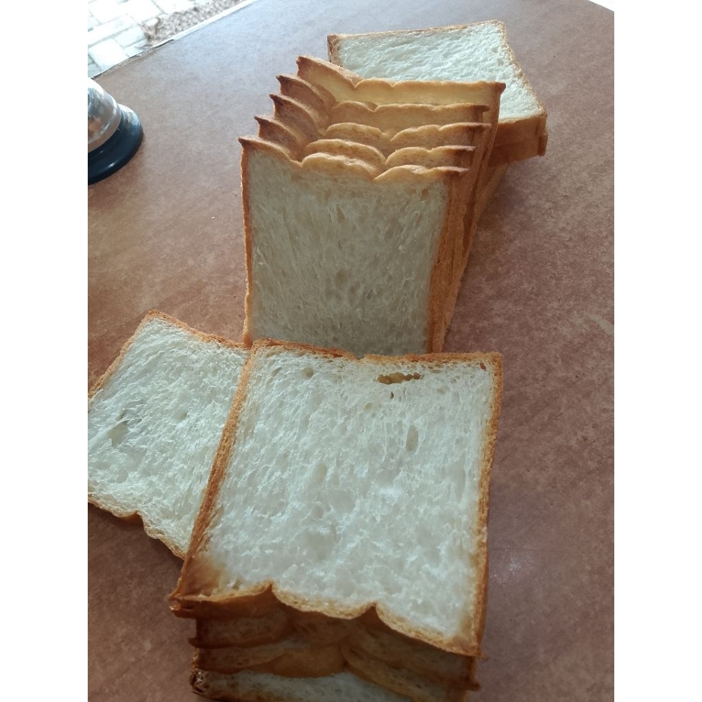 Roti tawar toast