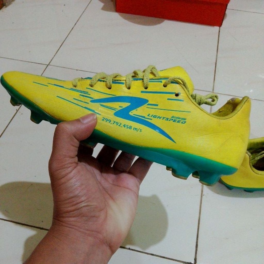 SECOND LS REBORN safety yellow SIZE 40 FG