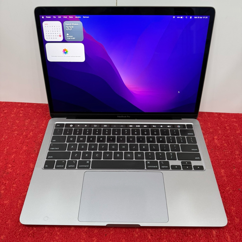 Macbook Pro 13 inch, 2020 CTO Four Thunderbolt 3 Ports