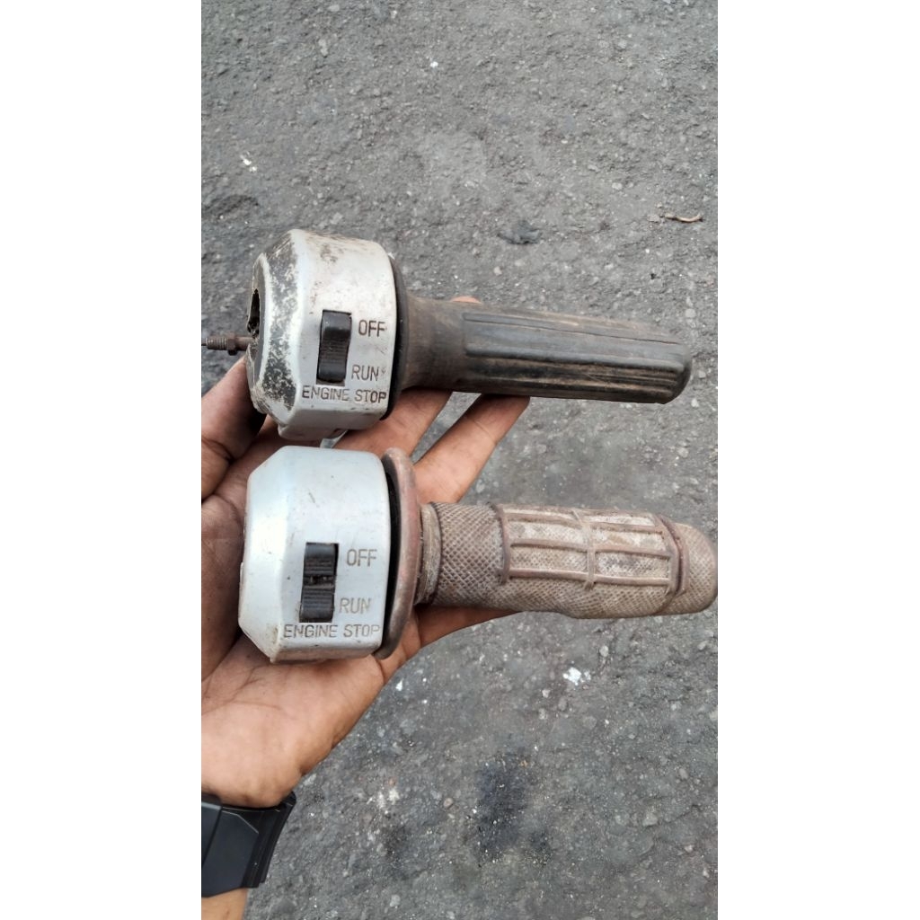 HOLDER GAS SUZUKI TRS ORIGINAL COPOTAN